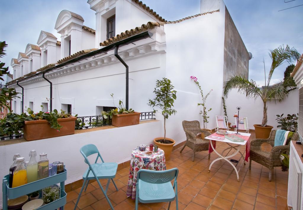 Apartamentos Plaza Pilatos Seville Exterior photo